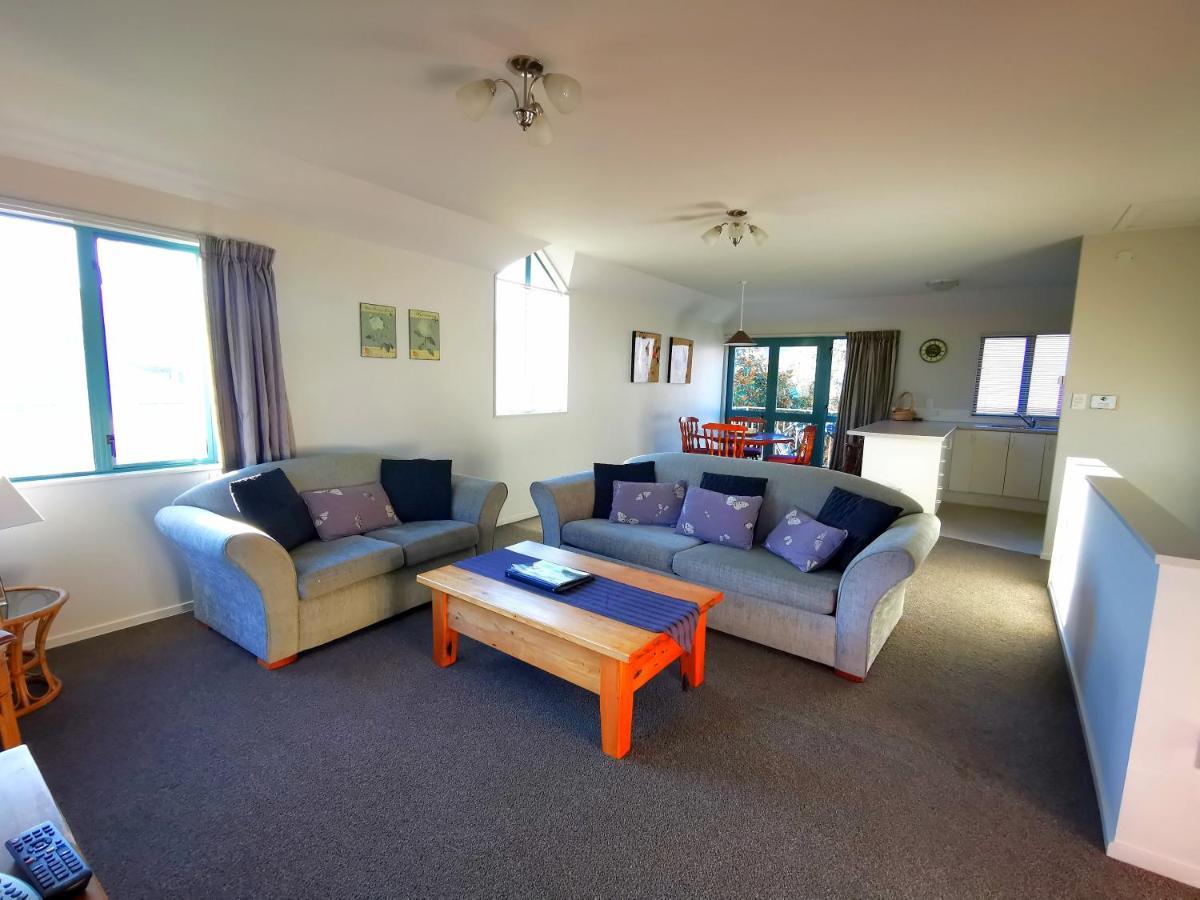 Les Troupes Apartments Akaroa Extérieur photo