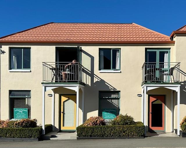 Les Troupes Apartments Akaroa Extérieur photo