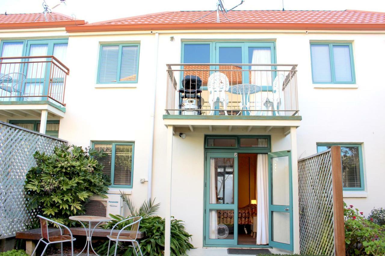 Les Troupes Apartments Akaroa Extérieur photo